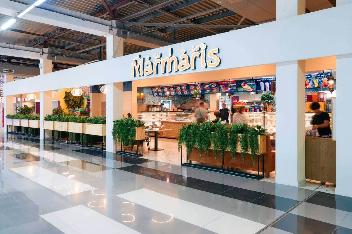 Фуд корт торгового центра Кс