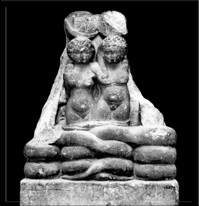 Статуэтки детей Клеопатры и Марка Антония - Клеопатры Селены II и Александра Гелиоса.