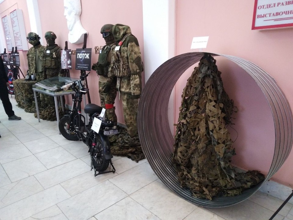    Выставка работает до 12 февраля Елена ФЕДЯШЕВА