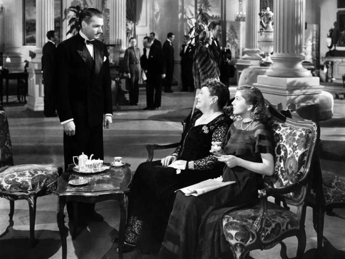 Кадр из фильма «Ребекка»