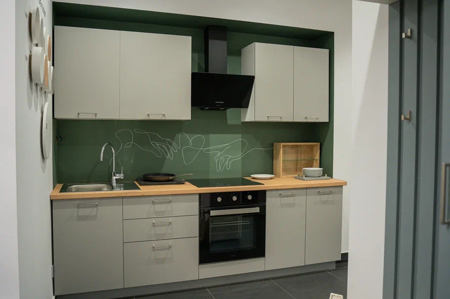 Модульная кухня ЛАЙТ в цвете «Шиншилла серая» со столешницей «Дуб Банратти»