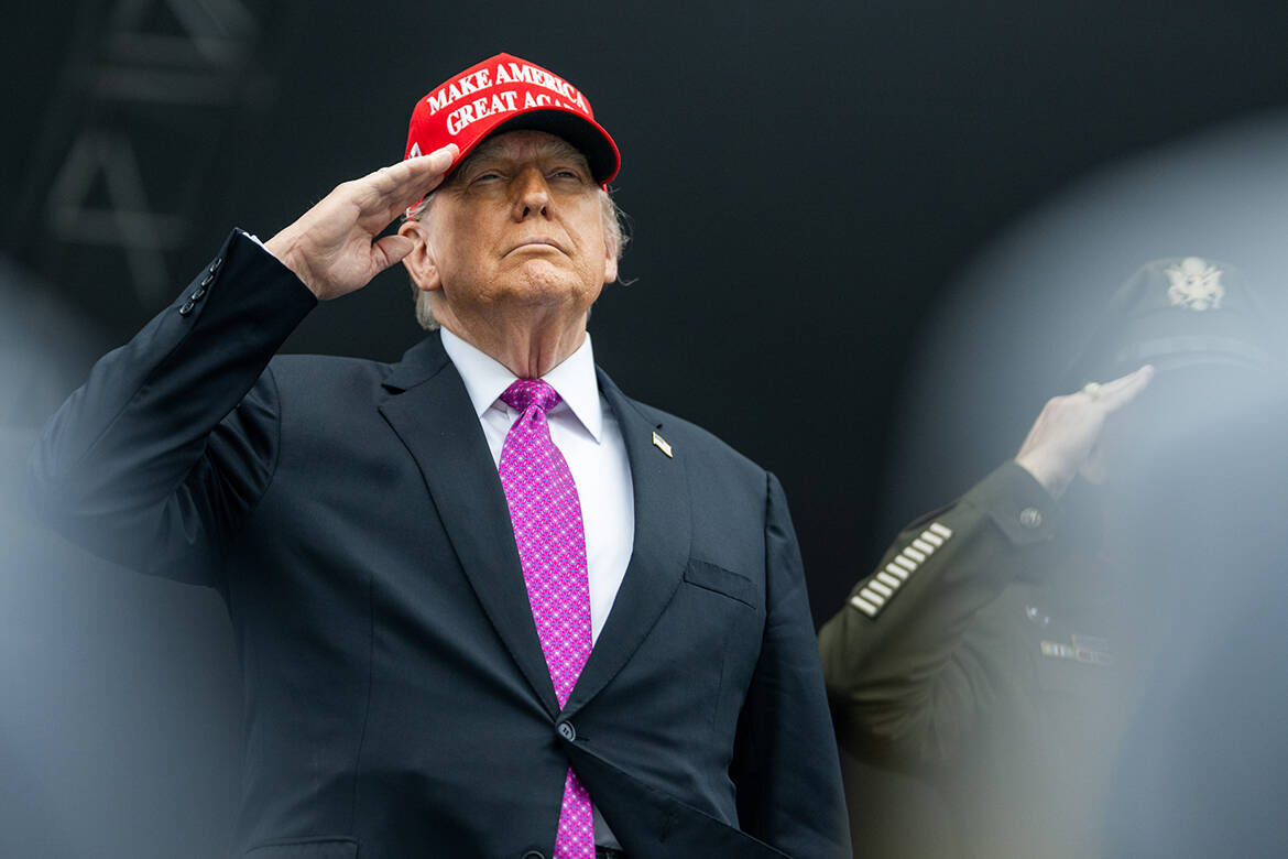 Трамп вступил в должность под старым республиканским лозунгом Make America Great AgainФото: © The White House