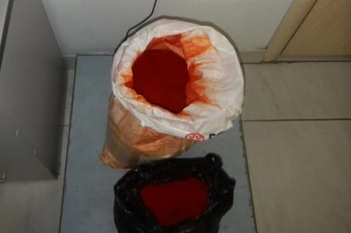    Новосибирские таможенники изъяли у пассажира 19 килограммов паприки