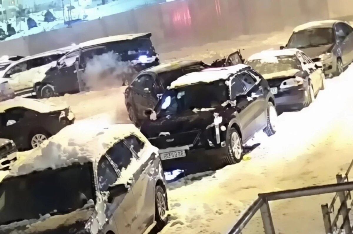    Житель Краснодара после ссоры с женой сел за руль и протаранил две машины