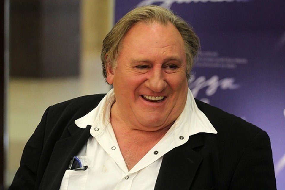    Жерар Депардье и подавший на него в суд фотограф заключили мировое соглашение ПЫХАЛОВА Юлия (архив)