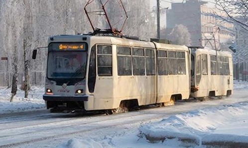 Фото: нейросеть. В Челябинчке не впервые происходят ДТП с трамваями. 
