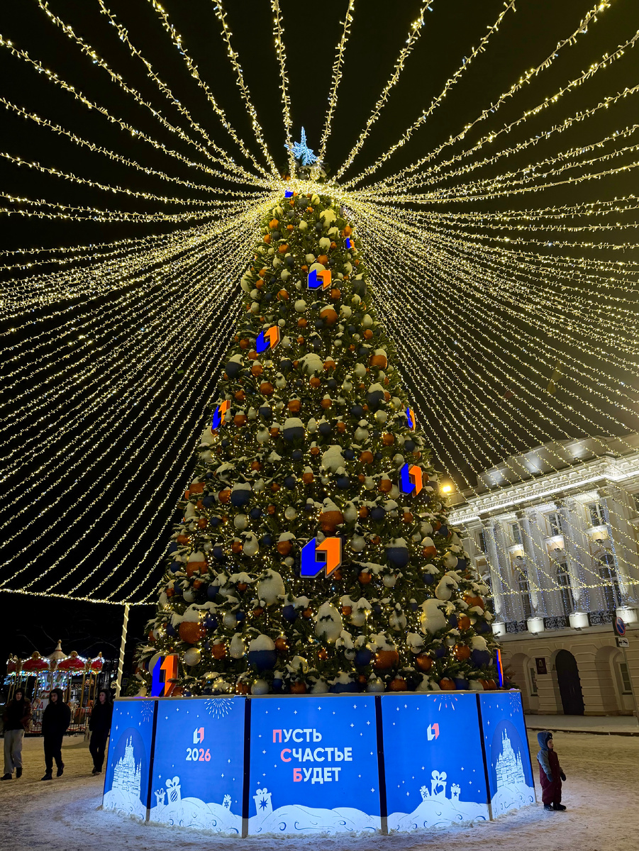 Елка на Советской площади в Ярославле