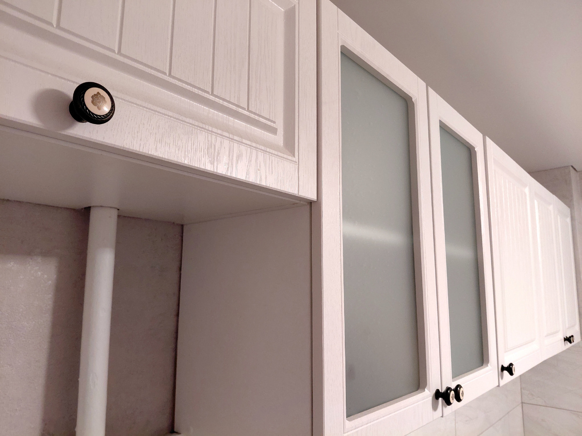 Фото автора. Верхние фасады кухонного гарнитура 