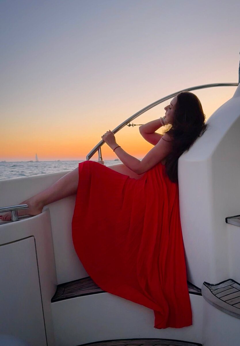 На фото: ведущая прогноза погоды на канале ТВЦ Наталья Зотова