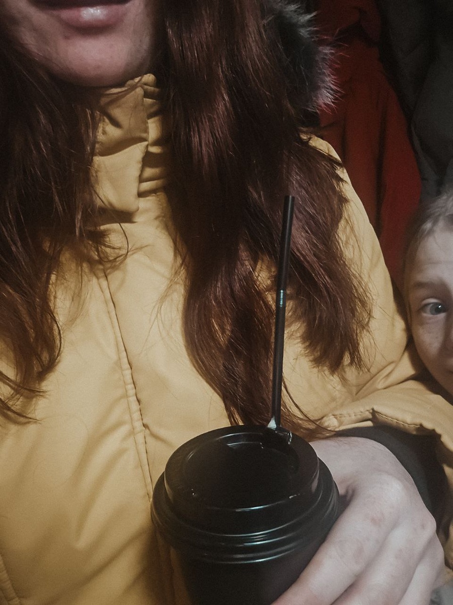 Хитрый глаз просит маковый рулетик к чаю приобрести