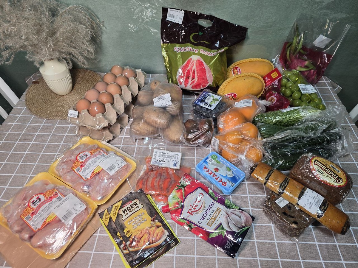 Это все пойдет на скромный праздничный стол завтра