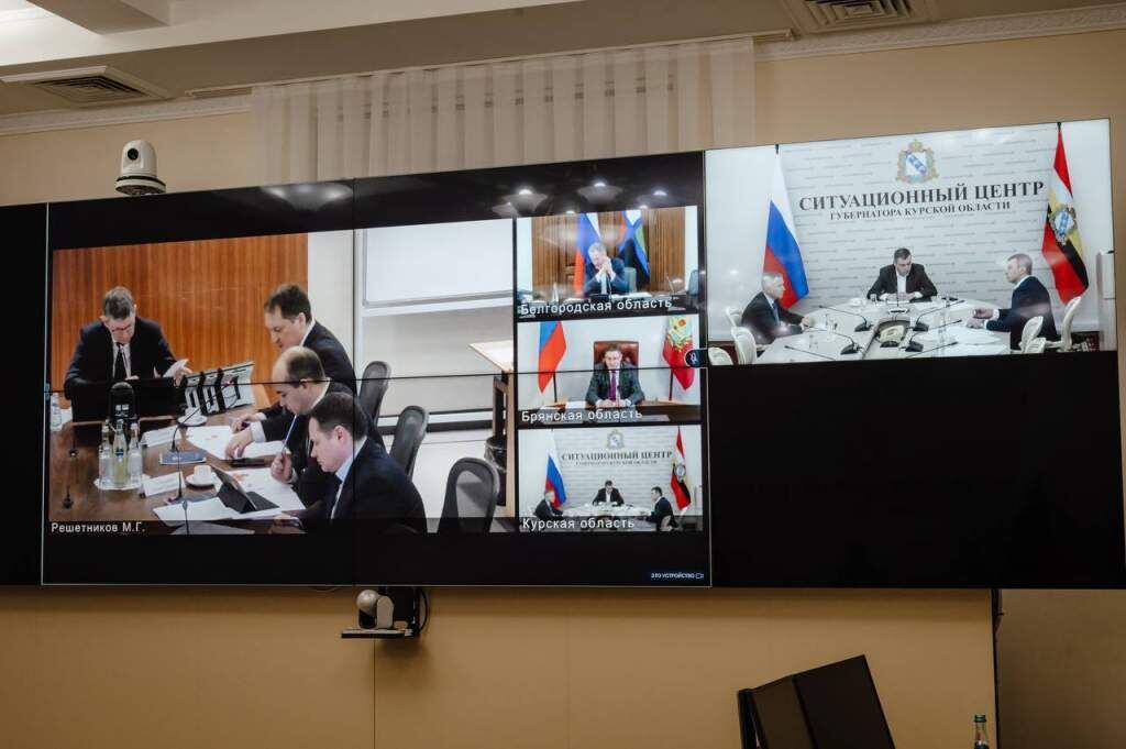    Фото со страницы Александра Хинштейна