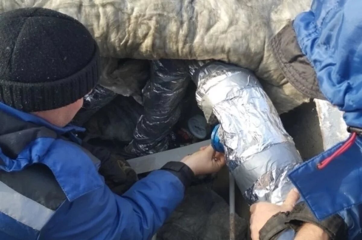    Ульяновские коммунальщики отремонтировали замерзший водопровод в ЛНР