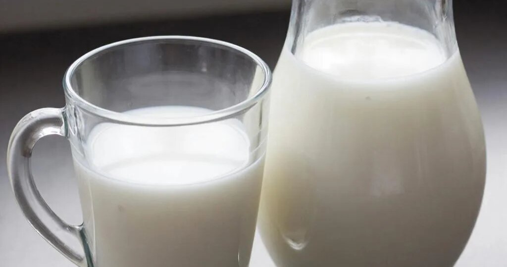 Молоко при подагре: польза, ограничения и правила употребления