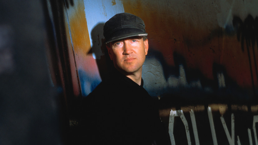     Дэвид Линч родился 20 января 1946 года в Миссуле, штат Монтана. Отец будущего кинематографиста был исследователем и работал на Лесную службу США, а мать преподавала английский язык Gettyimages.ru Gary Moss/Corbis