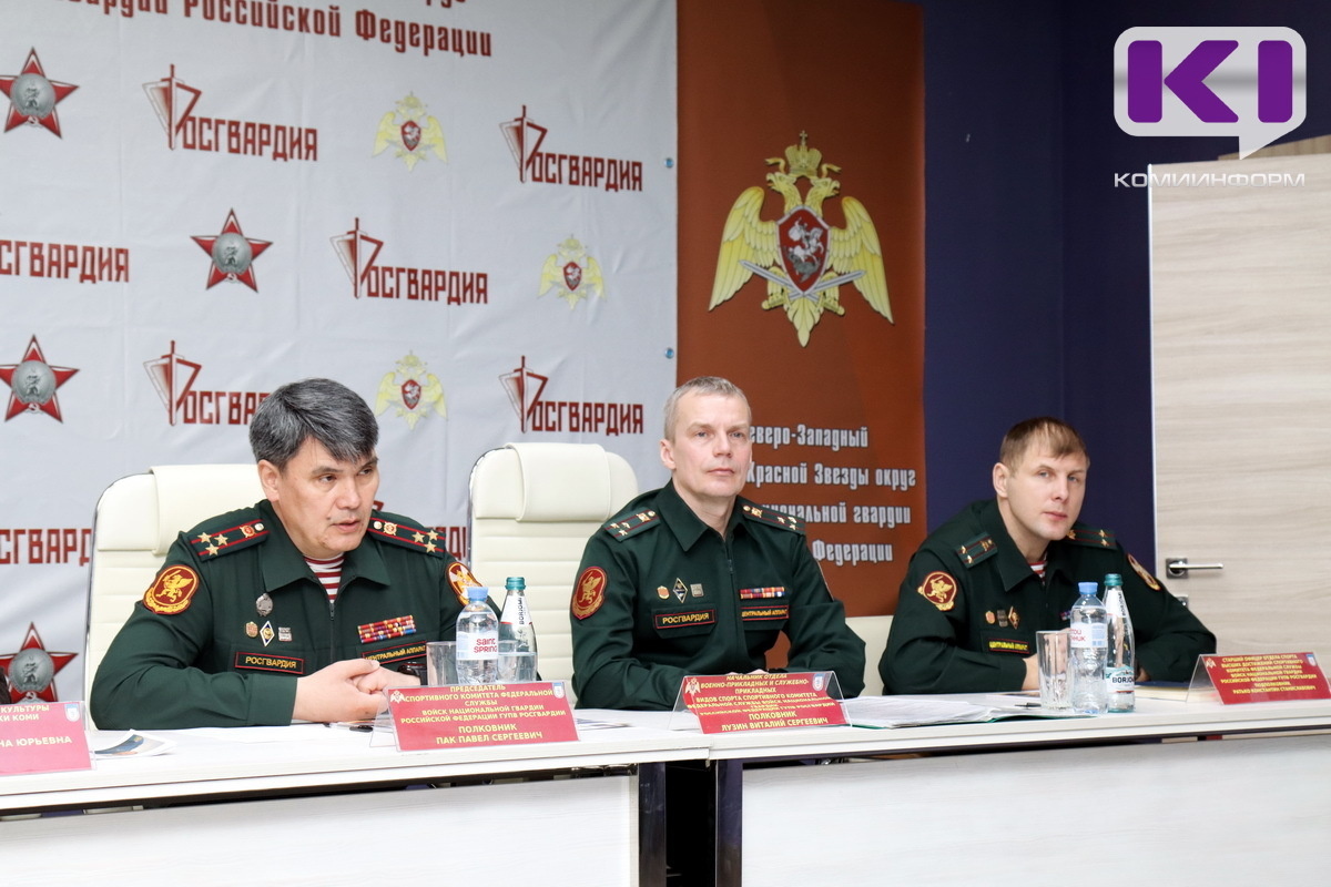  Фото: Комиинформ