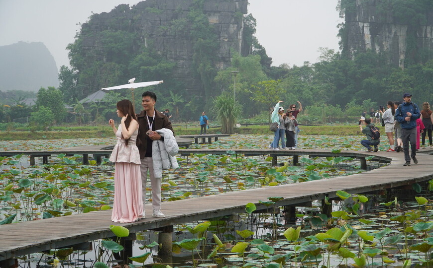 Горы среди озер и самая высокая ступа: чем Ниньбинь покоряет туристов. Достопримечательности в отзыве туриста