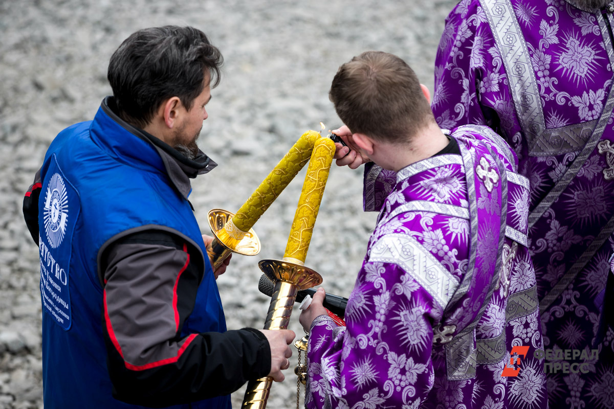 В Мурманской области провели молебен в региональном УМВД.  Фото: Евгений Поторочин