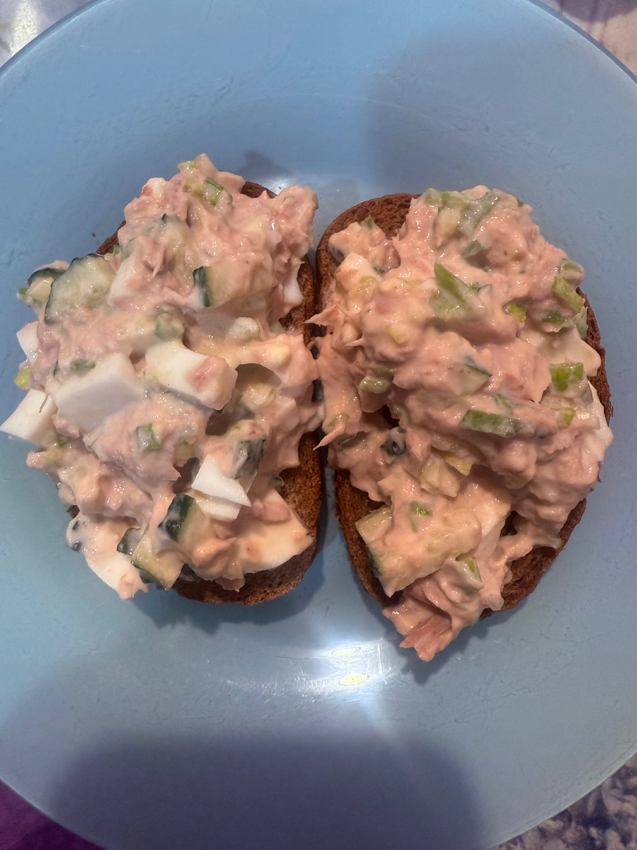 Бутерброды с намазкой из тунца