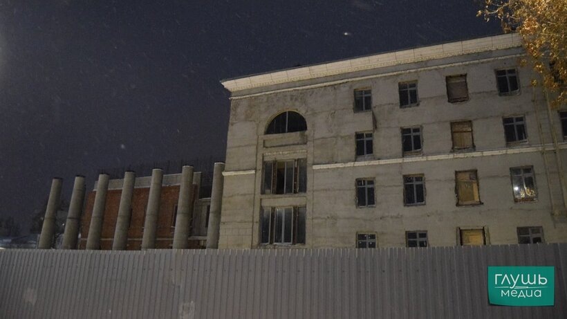 В Саратове сотрудник фирмы-субподрядчика реконструкции театра оперы и балета получил три года колонии за взятку главному инженеру