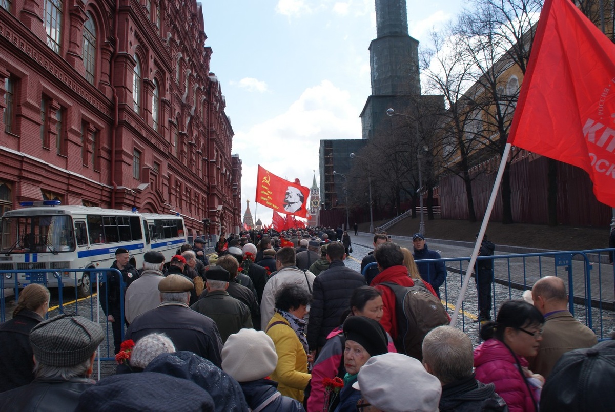 К Ленину в Мавзолей. Фото автора.