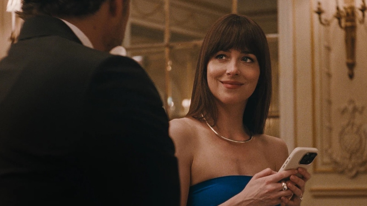 Кадр из фильма «Материалистка»