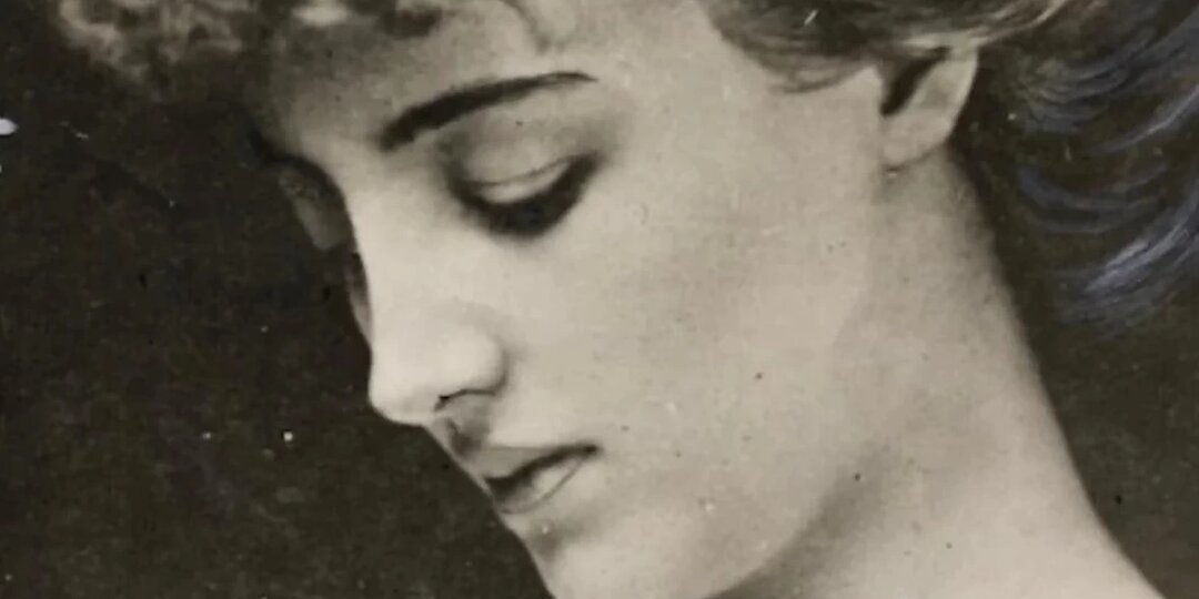 Она была самой красивой женщиной эпохи и сошла с ума