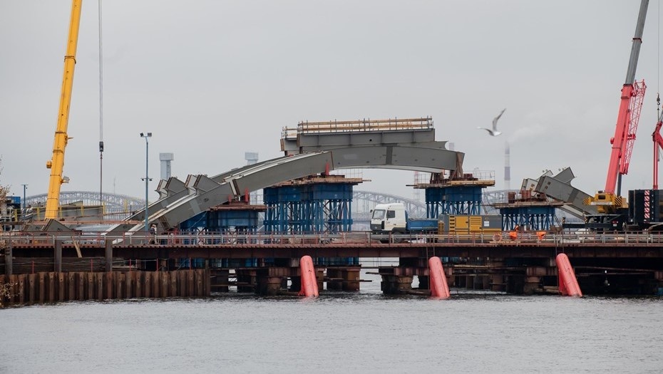   Строительство Большого Смоленского моста. Автор фото: Ермохин Сергей