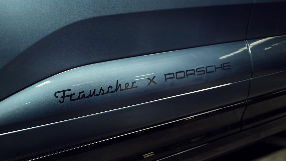    Немецкий производитель Porsche и австрийская компания Frauscher Boats представили спортивный катер, созданный на основе Macan