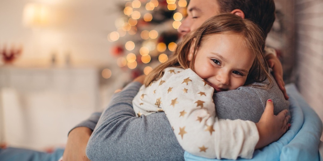 – Папа, ты только не ругайся. Я нам маму нашла, – выдала дочь семилетка