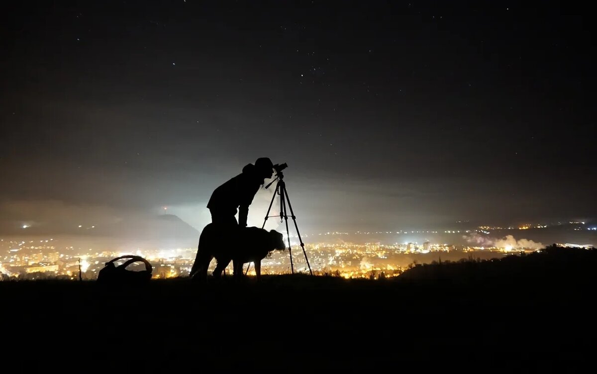    Сильный радиационный шторм начался около Земли