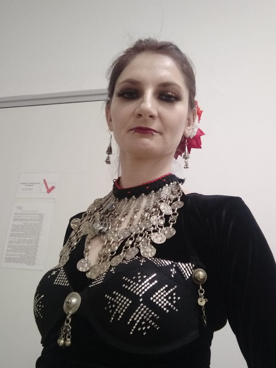 Танцами я увлеклась почти 10 лет назад, а вот до официального статуса Сертифицированного АТСера доползла только сейчас. 