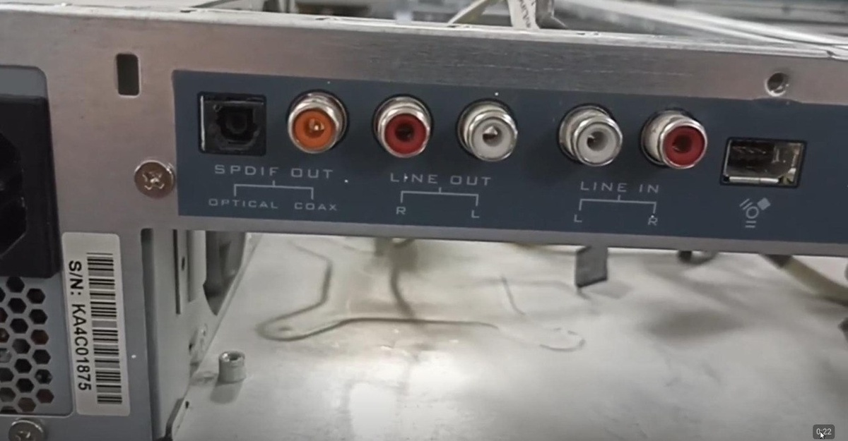 задняя панель