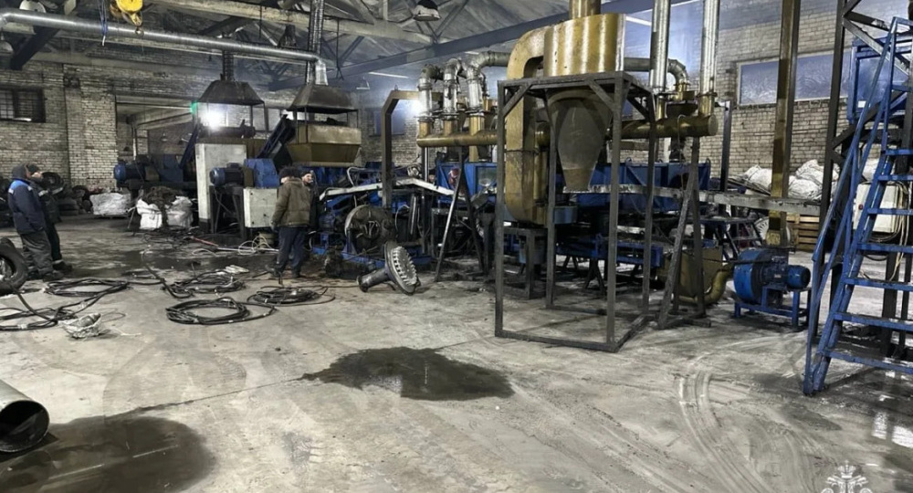 В Ярославле склад загорелся из-за неисправной электротехники