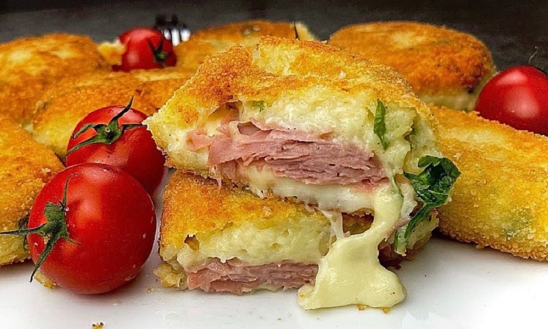 Картофельные пирожки без грамма теста: неожиданный рецепт с хрустящей корочкой и сырной начинкой»