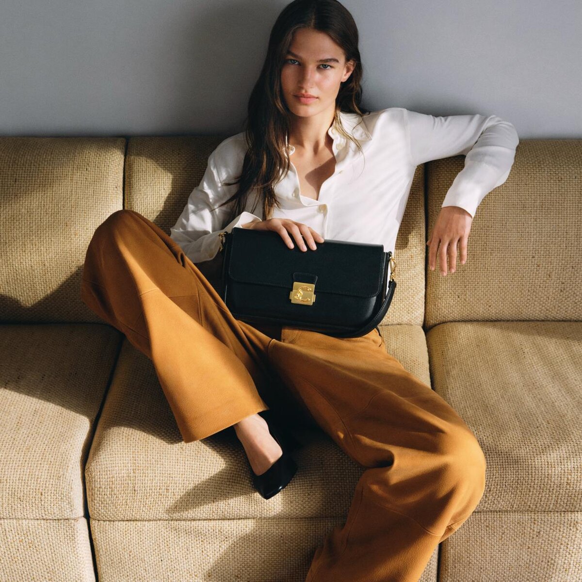    Coccinelle показал рекламную кампанию с Эмми Фримен (фото 2)