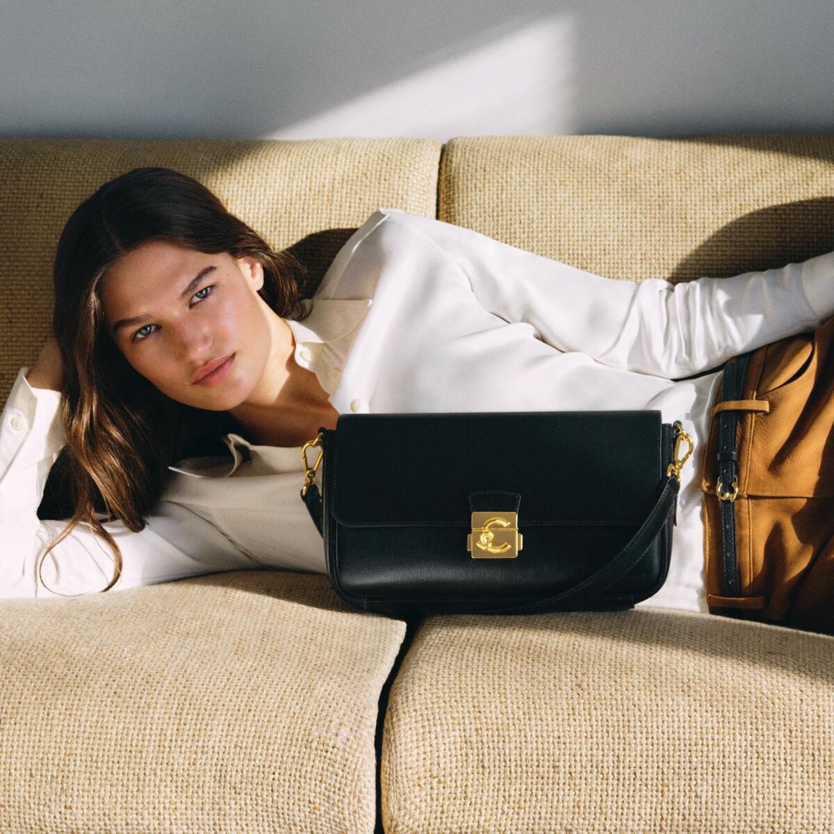    Coccinelle показал рекламную кампанию с Эмми Фримен (фото 3)