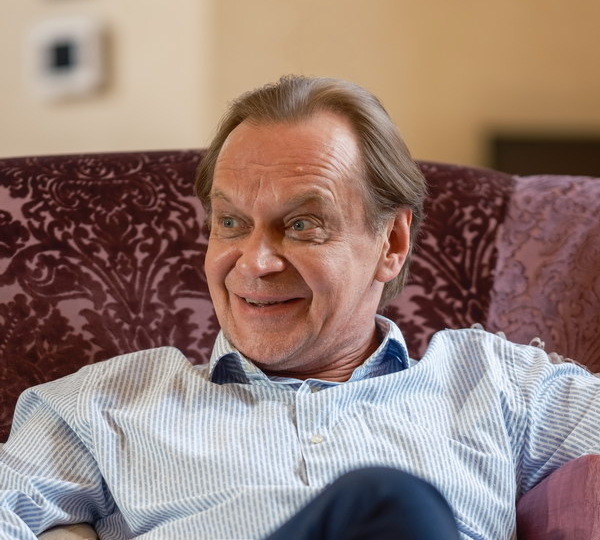 Мелодраму «Шоу Золотой рыбки» с Михаилом Горевым и Ксенией Лукьянчиковой покажет «Россия»