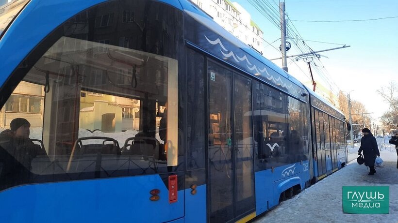 После претензии Володина о простое битых трамваев в депо «СГЭТ» закупит запчасти для «Богатыря» и «Львенка»
