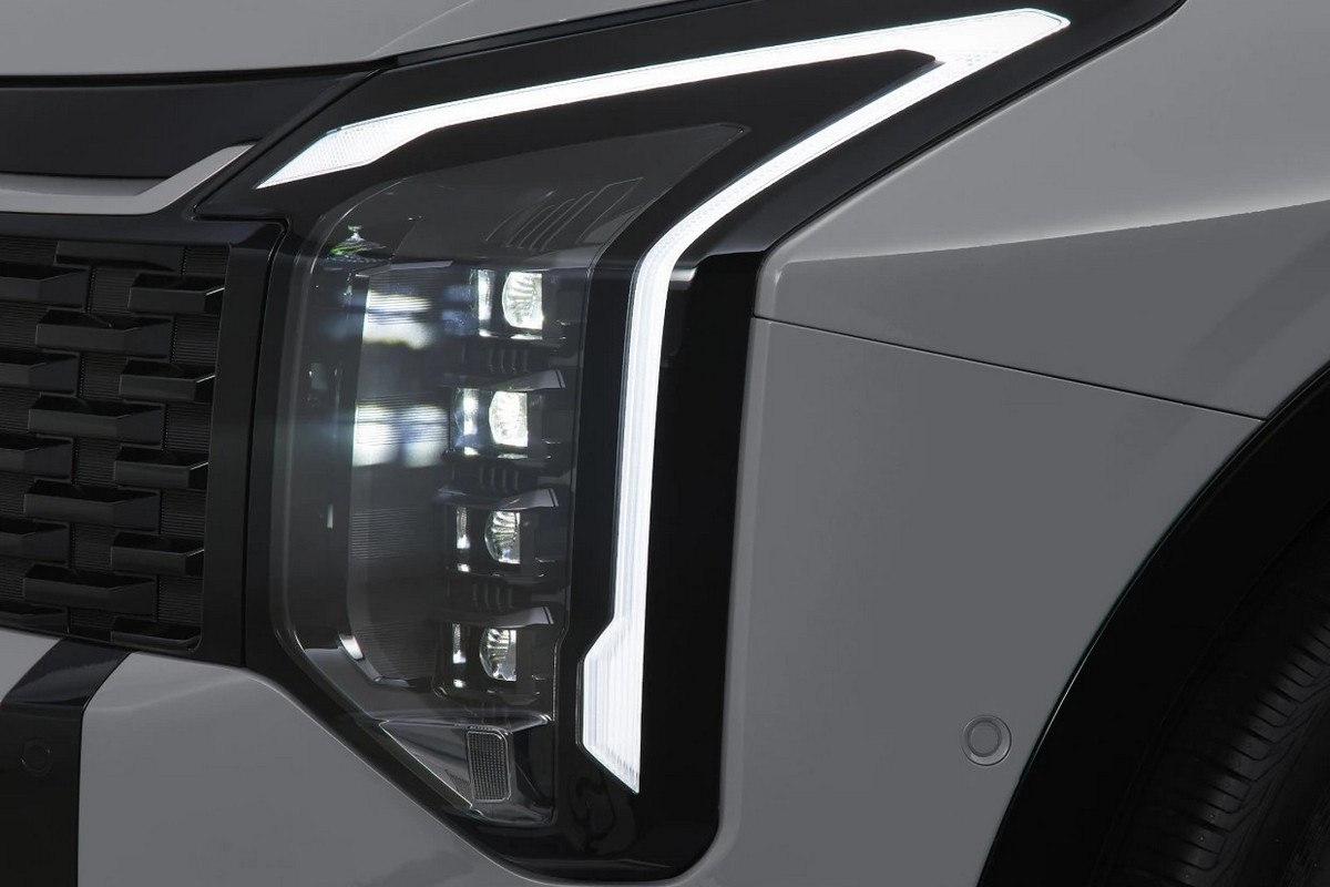 Передняя светодиодная оптика