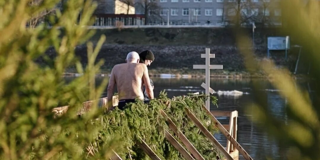 Более 2 000 ярославцев приняли участие в Крещенских купаниях