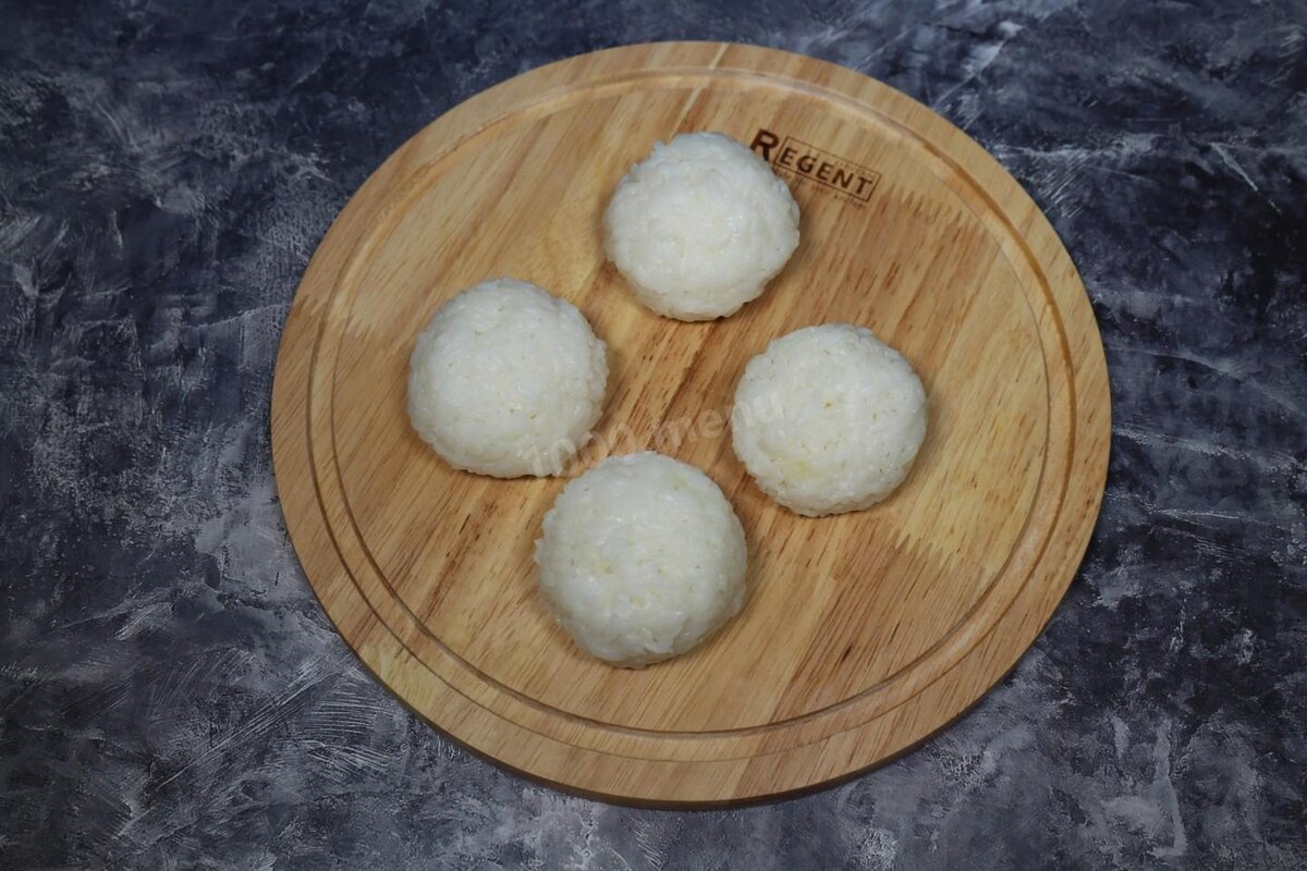    Эти рисовые колобки украдут ваше сердце и желудок