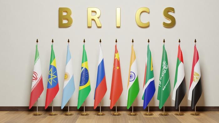 Обложка © Shutterstock / FOTODOM / justit