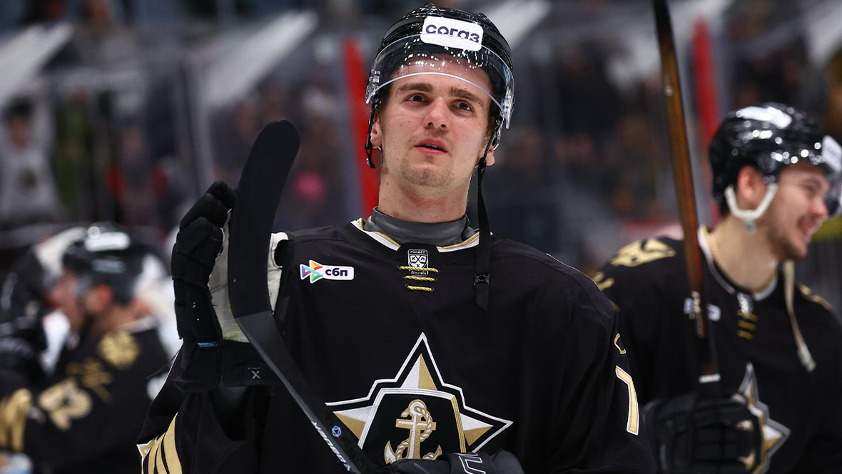    Даниил Гутик.ХК «Адмирал»