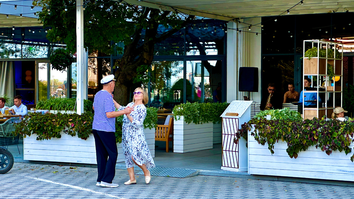 Наши радостные пенсионеры