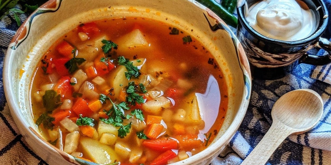 Восстанавливаемся после праздников: 3 супа, которые согреют и не навредят фигуре