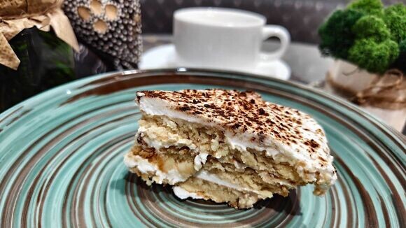     Я не верила, что рецепт стоящий, но... В "Едим Дома" опробовали вирусный японский десерт из 2 ингредиентов и остались в восторге