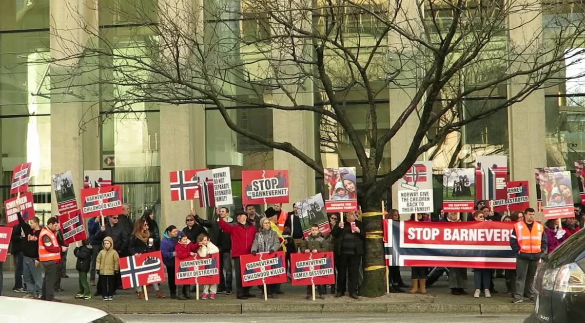 Протесты в отмену Барневарна в Норвегии