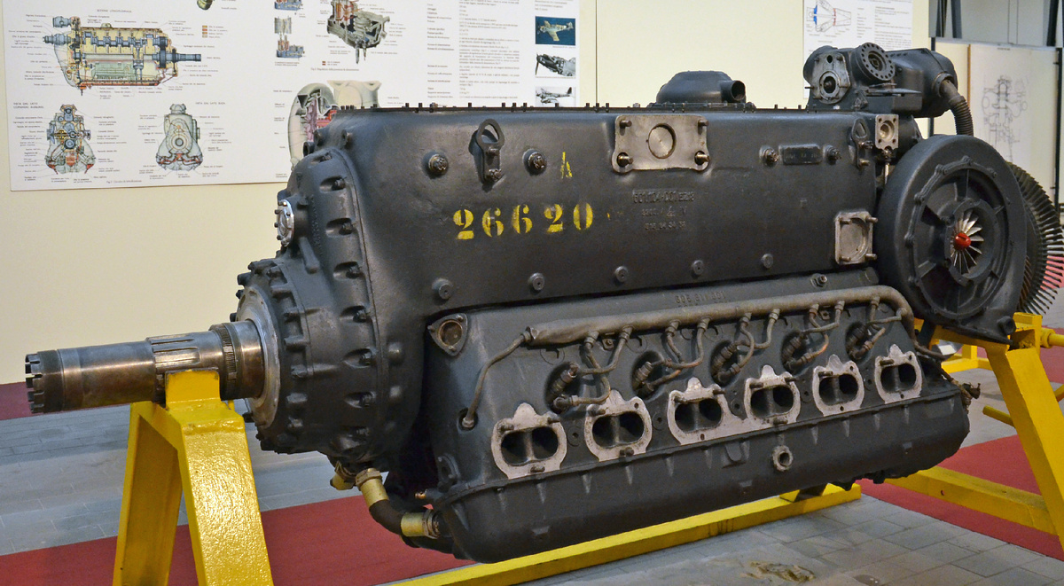 Двигатель DB 605