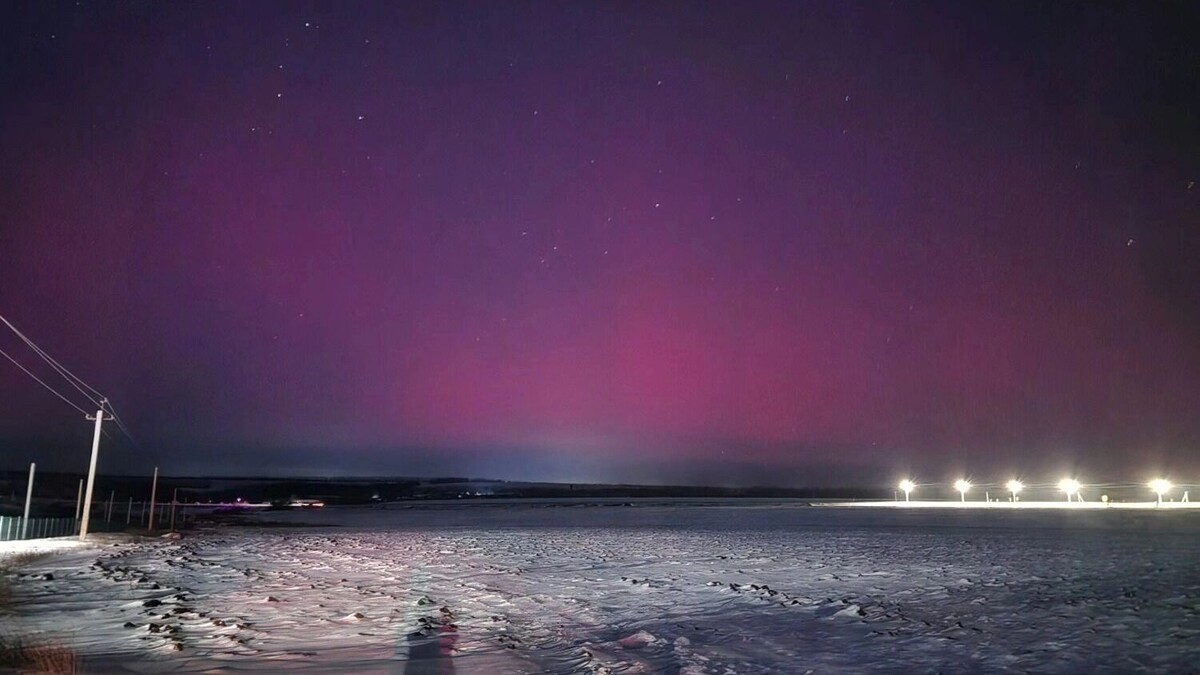    Россияне, в том числе и жители Ростовской области, в ночь на 20 января поделились снимками северного сияния   Светлана / t.me/lpixras